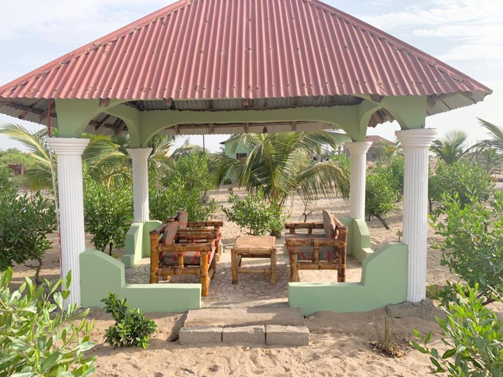 Bosofet Beach And Creek Lodge Sanyang Exterior foto